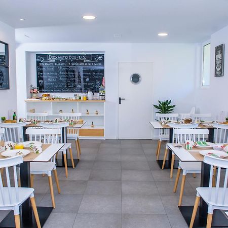 Hostal La Isla 卡沃内拉斯 外观 照片