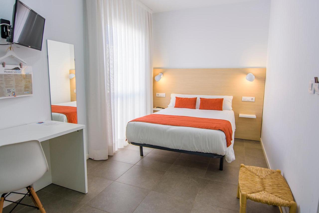 Hostal La Isla 卡沃内拉斯 外观 照片