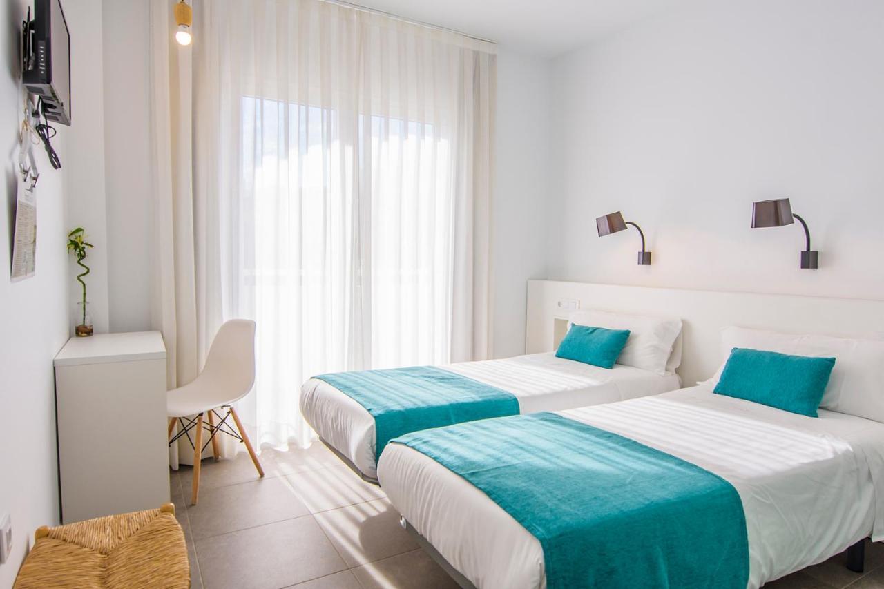 Hostal La Isla 卡沃内拉斯 外观 照片